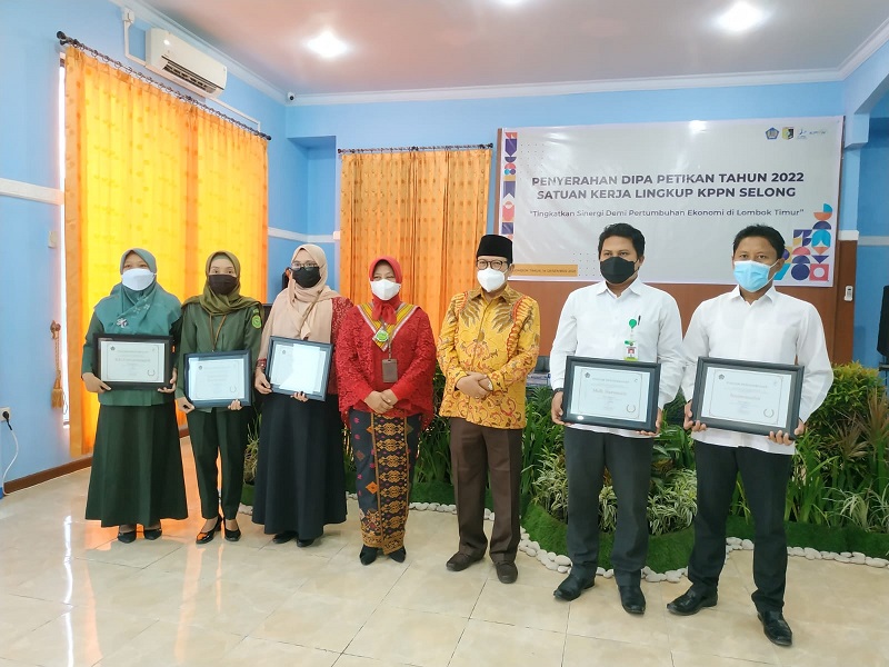 1 Penutup Akhir Tahun yang Manis PA Selong Kembali Meraih Dua Penghargaan